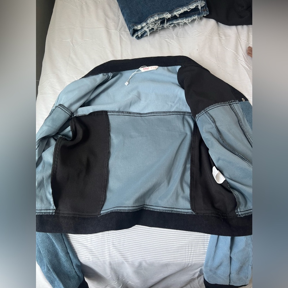 Blue ColorBlock Jacket - Picture 2 of 3